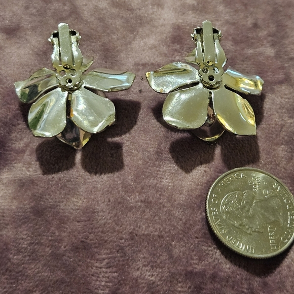 Brushed Silver ton Floral Rose Clip-on Earrings, Aurora Borealis - Picture 4 of 7